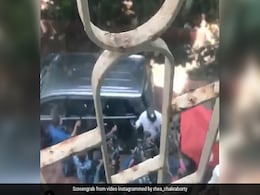 "How Is This Family Going To Live?" Rhea Chakraborty Posts Father's Video "How Is This Family Going To Live?" Rhea Chakraborty Posts Father's Video