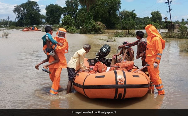 Floods In 3 Gujarat Districts As Narmada River Swells, Over 9,000 Shifted