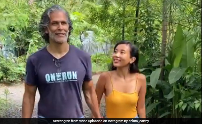 Ankita Konwar Is Getting Her 'Hands Dirty' Eating Mangoes And We Are Jealous