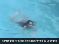 सारा अली खान का Video हुआ वायरल, यूं स्विमिंग करती आईं नजर