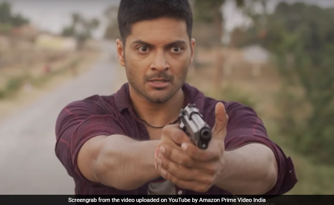 मिर्जापुर के गुड्डू ने टिकट खरीद कर देखी लाल सिंह चड्ढा, बोले- जाइए फिल्म देखिए, यह हंसाएगी भी और रूलाएगी भी