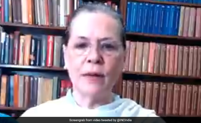 कांग्रेस में 'लेटर बम' फोड़ने वाले असंतुष्ट नेताओं से सोनिया गांधी का आज होगा सामना