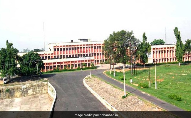 COVID +ve Woman, 2 Children Spend Night On Verandah Of Jharkhand Hospital
