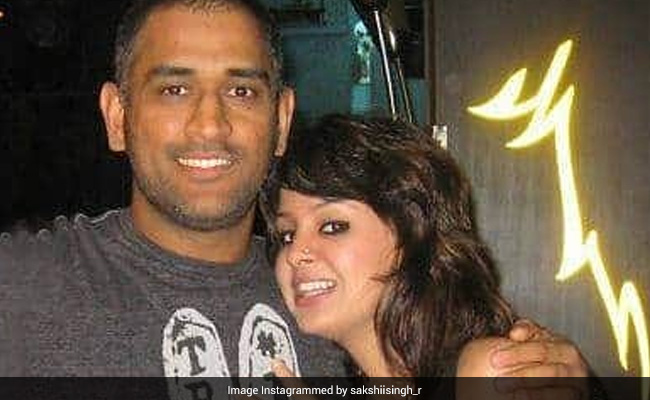 Dhoni के रिटायरमेंट पर साक्षी का आया इमोशनल रिएक्शन, बोलीं- 'आंसुओं को आपने रोका होगा..'