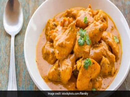Give Your Chicken Curry A Royal Spin With This Easy Chicken Nizami Curry (Recipe Inside) Give Your Chicken Curry A Royal Spin With This Easy Chicken Nizami Curry (Recipe Inside)