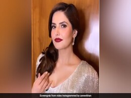 Viral Video: Zareen Khan का शिमर ड्रेस में दिखा ग्लैमरस अंदाज, एक्ट्रेस की अदा देख फैंस ने बांधे तारीफों के पुल Viral Video: Zareen Khan का शिमर ड्रेस में दिखा ग्लैमरस अंदाज, एक्ट्रेस की अदा देख फैंस ने बांधे तारीफों के पुल