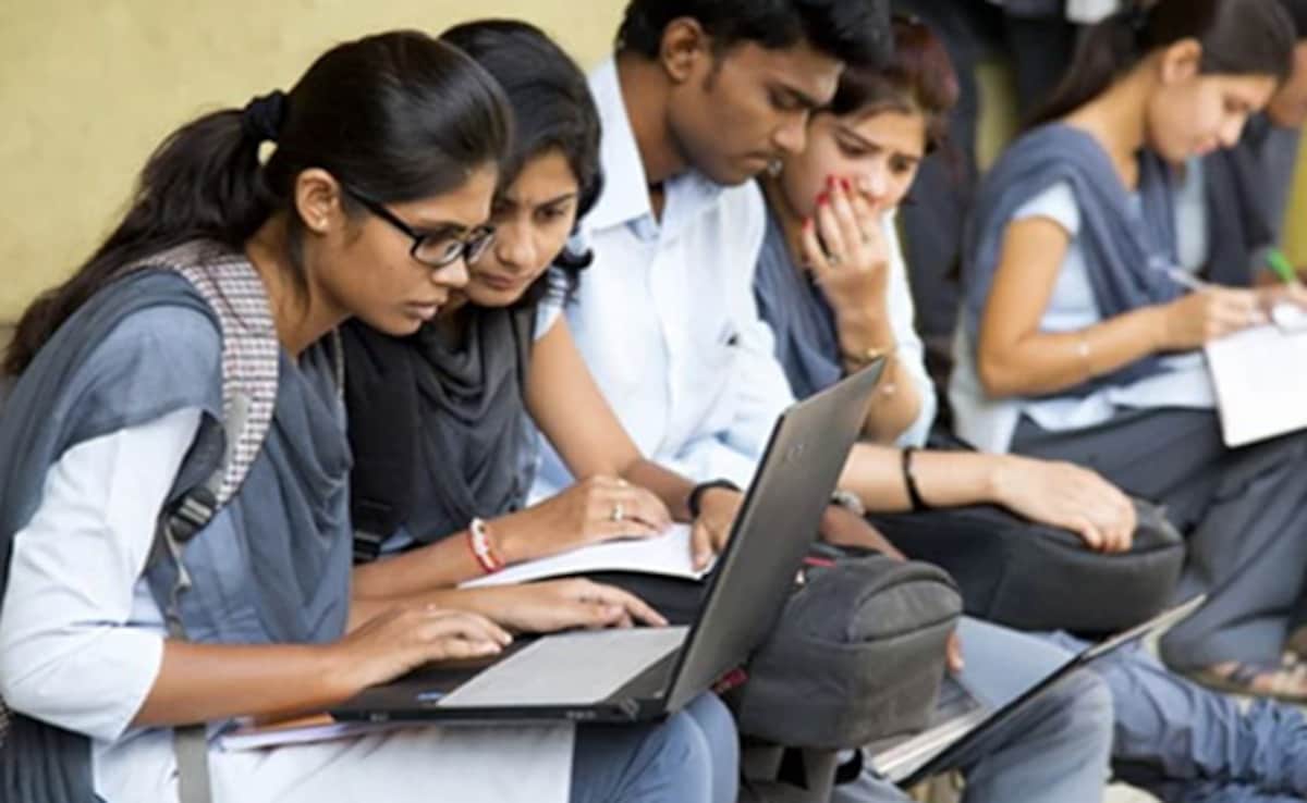 JEE Main 2026 Session 2: Middle East Centres Revised, Exam Rescheduled For Easter