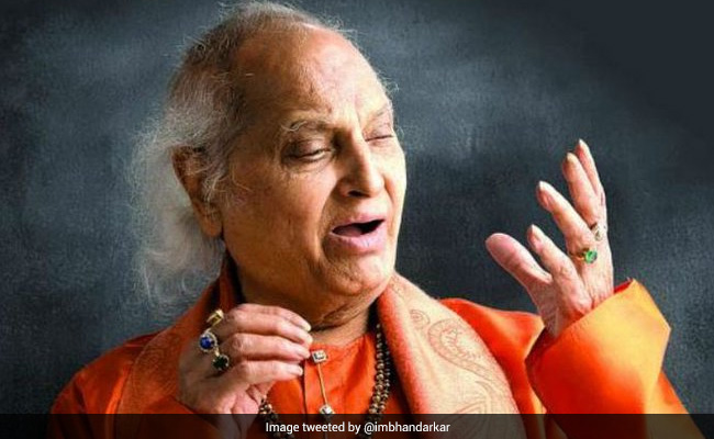 Legendary Vocalist Pandit Jasraj Cremated With State Honours. Anup Jalota, Kailash Kher And Others Attend Funeral