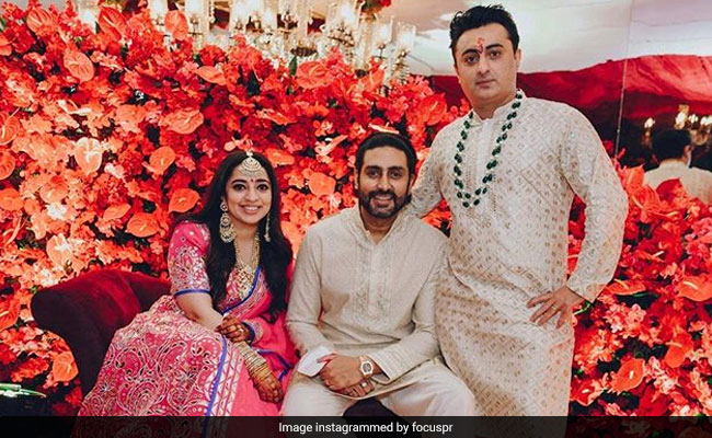 Viral Pic Of Abhishek Bachchan At JP Dutta's Daughter Nidhi's Engagement