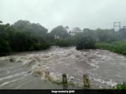 शराब के नशे में अनदेखा किया नदी का बहाव, रोकने पर भी नहीं माने दो लोग शराब के नशे में अनदेखा किया नदी का बहाव, रोकने पर भी नहीं माने दो लोग