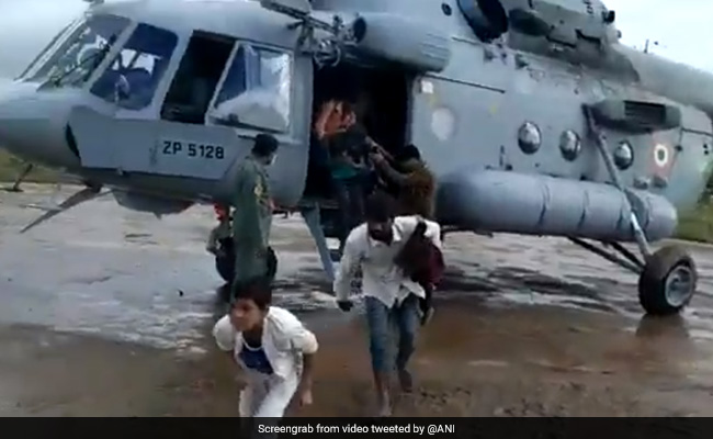 Watch: Air Force Chopper Lifts People From Madhya Pradesh's Flooded Areas