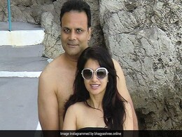 Bhagyashree Revisits Italy Trip With Husband Himalaya Dasani: "Once Upon A Sea Swim" Bhagyashree Revisits Italy Trip With Husband Himalaya Dasani: "Once Upon A Sea Swim"
