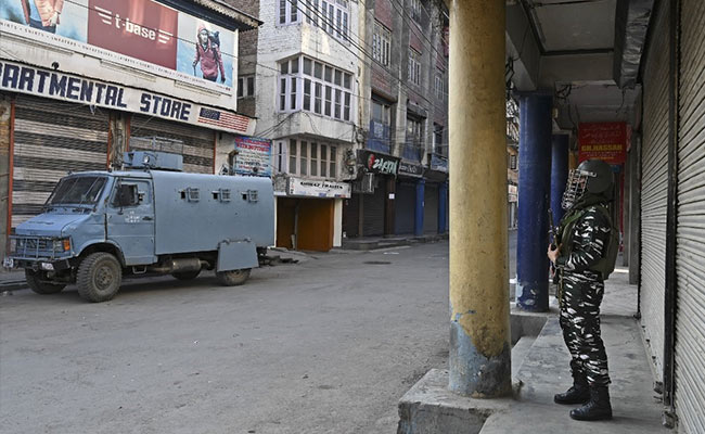 Mobile Internet Restored In Kashmir After Usual Independence Day Blackout