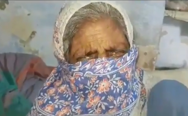 भोपाल के गैस पीड़ितों के लिए जानलेवा साबित हो रहा कोरोना, यूनियन कार्बाइड से अतिरिक्त मुआवजे की मांग भोपाल के गैस पीड़ितों के लिए जानलेवा साबित हो रहा कोरोना, यूनियन कार्बाइड से अतिरिक्त मुआवजे की मांग