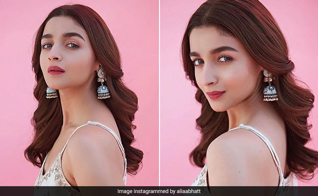 Upto 85% On Meenakari Earrings? We'll Take All!