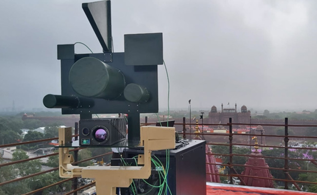 लाल किले में PM मोदी की सुरक्षा में तैनात था ये घातक हथियार