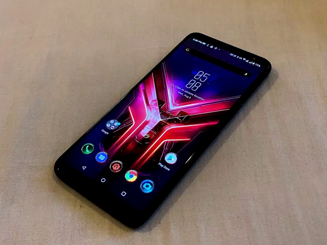 ROG Phone 3 Review: Unreal Gaming Beast With Snapdragon 865+, But Do You Need It?