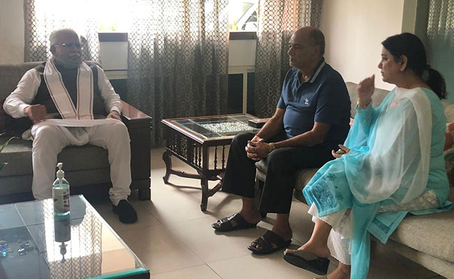 Sushant Singh Rajput's Father, Sister Meet Haryana Chief Minister, Assured Of "Justice"