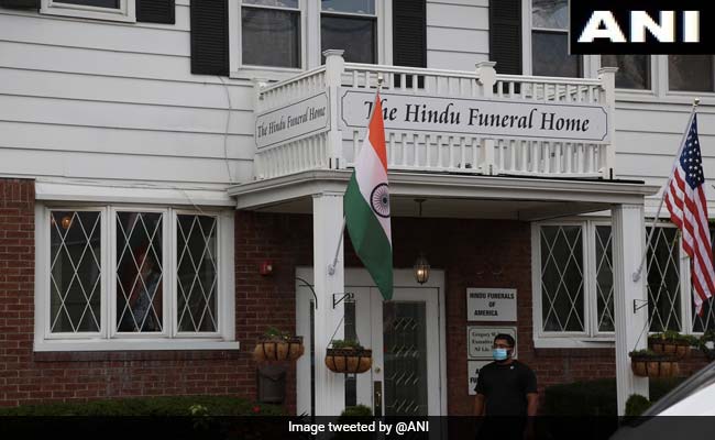 Tearful Farewell Given To Pandit Jasraj In US