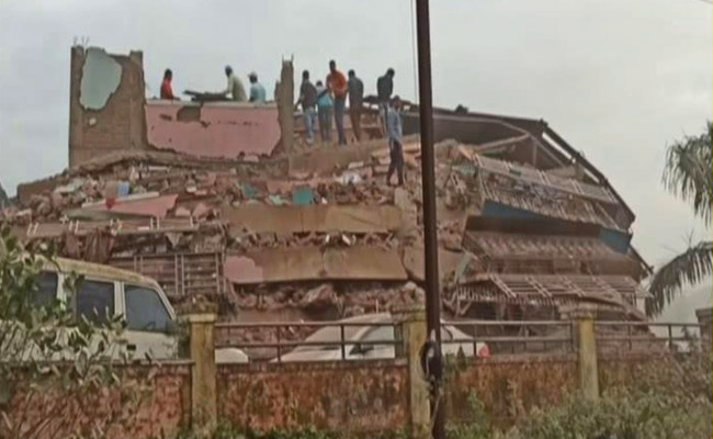 15 Injured, Around 70 Feared Trapped After Maharashtra Building Collapse