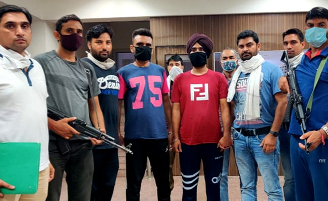 मोगा डीसी दफ्तर में खालिस्तान का झंडा लगाने वाले 2 आरोपी गिरफ्तार