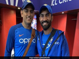 धोनी के संन्यास के बाद Dinesh Kartik ने BCCI से की जर्सी नंबर-7 को भी रिटायर करने की अपील धोनी के संन्यास के बाद Dinesh Kartik ने BCCI से की जर्सी नंबर-7 को भी रिटायर करने की अपील