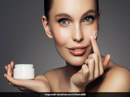 Should You Skip Moisturiser In Summers? Here’s A Quick Test That Can Help You Determine Should You Skip Moisturiser In Summers? Here’s A Quick Test That Can Help You Determine