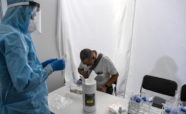 Delhi Reports 3,229 COVID-19 Cases, Total Count Crosses 2.21 Lakh