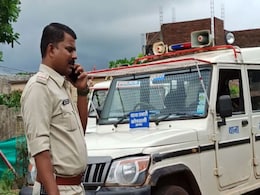 दर्दनाक.. बेरोजगारी से तंग हो इंजीनियर ने पत्नी संग पी लिया जहर, बेटे-बेटी का गला काटा, दो की मौत दर्दनाक.. बेरोजगारी से तंग हो इंजीनियर ने पत्नी संग पी लिया जहर, बेटे-बेटी का गला काटा, दो की मौत