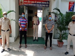 75 से ज्यादा लोगों की फ़र्ज़ी कोरोना रिपोर्ट बना चुका था MBBS डॉक्टर, गलत नाम छपने के बाद हुआ खुलासा 75 से ज्यादा लोगों की फ़र्ज़ी कोरोना रिपोर्ट बना चुका था MBBS डॉक्टर, गलत नाम छपने के बाद हुआ खुलासा