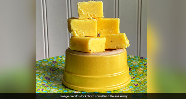 Move Over <i>Barfi</i>, Try Lemon Coconut Squares For A Blissful End To Your Meal