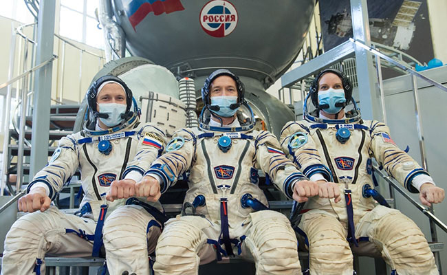 Russian Cosmonauts Not Ready To Try Covid Vaccine Touted By Vladimir Putin