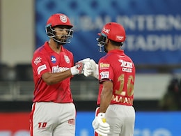 IPL 2020, KXIP vs RCB: Players Wear Black Arm Bands As Show Of Respect For Dean Jones IPL 2020, KXIP vs RCB: Players Wear Black Arm Bands As Show Of Respect For Dean Jones