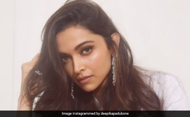 At 16, Deepika Padukone Made A Choice Between Badminton And Modeling
