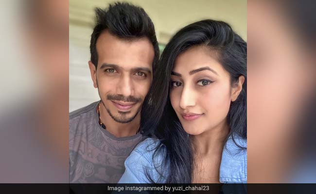 IPL 2020: युजवेंद्र चहल ने जिताया मैच तो मंगेतर धनश्री ने पहनी RCB की जर्सी, दिया क्यूट रिएक्शन