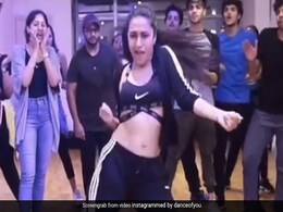 Dhanashree Verma ने नोरा फतेही के गाने पर किया धमाकेदार डांस, युजवेंद्र चहल की मंगेतर का Video हुआ वायरल Dhanashree Verma ने नोरा फतेही के गाने पर किया धमाकेदार डांस, युजवेंद्र चहल की मंगेतर का Video हुआ वायरल