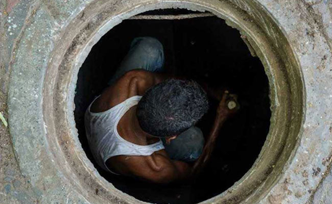 "Stinking Truth Of Our Nation": Rights Body Chief On Manual Scavenging