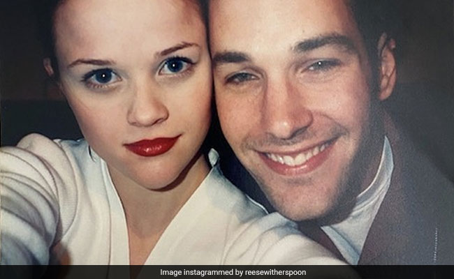 True Story: Reese Witherspoon And Paul Rudd Took A Selfie Way Before Millennials Did