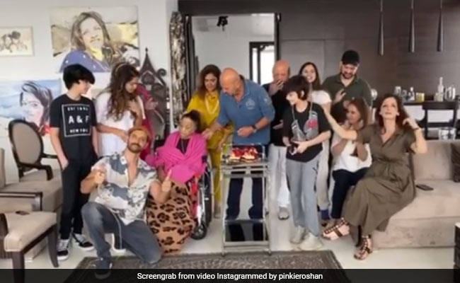 Hrithik Roshan, Sussanne Khan And Family Made Rakesh Roshan's Birthday Special