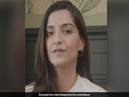 सोनम कपूर ने Video शेयर कर फैन्स से बयां किया दर्द, सालों से इस बीमारी से गुजर रहीं एक्ट्रेस सोनम कपूर ने Video शेयर कर फैन्स से बयां किया दर्द, सालों से इस बीमारी से गुजर रहीं एक्ट्रेस