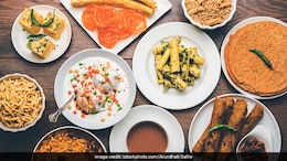 Surat Eatery Gives Free 'Locho' To Celebrate One Billion COVID Vaccines