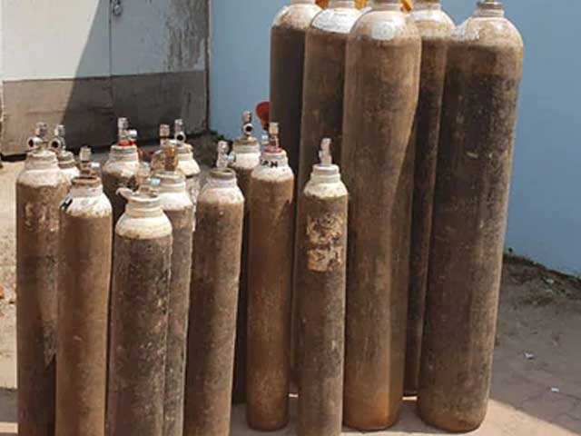 कोविड का कहर: महाराष्ट्र के औरंगाबाद में ऑक्सीजन सिलिंडरों की मांग तीन गुणा बढ़ी