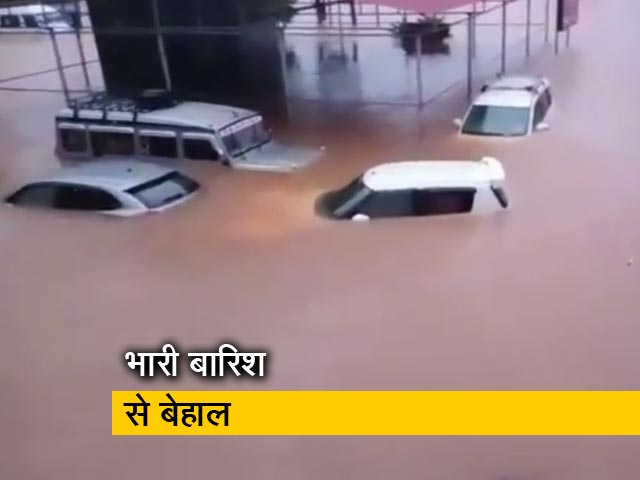 कर्नाटक : कई जिलों में भारी बारिश, उडुपी में सुरक्षित स्थान पर पहुंचाए गए 3 हजार लोग