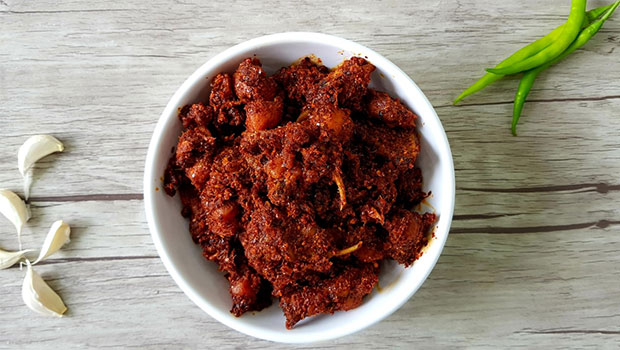 Watch: This Chicken Pickle Is Every Spice-Lover's Dream Come True (Video Inside)