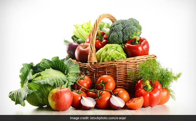 People who follow a vegetarian diet tend to consume more vegetables, fruits, and nuts, says study