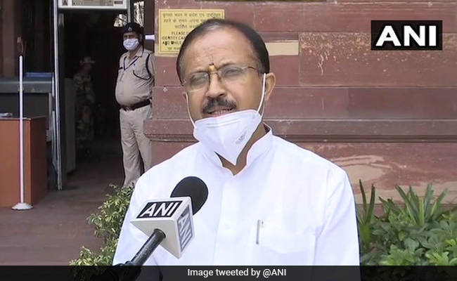 India Closely Engaged With US On H-1B Visa Issue: Union Minister