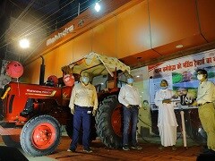 Anand Mahindra Gifts A New Tractor To Bihar's 'Canal Man'