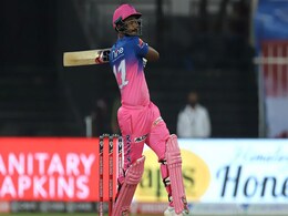 IPL 2020 RR v CSK: संजू सैमसन ने ठोका तूफानी अर्धशतक, चेन्नई के खिलाफ बना दिया हैरत भरा रिकॉर्ड IPL 2020 RR v CSK: संजू सैमसन ने ठोका तूफानी अर्धशतक, चेन्नई के खिलाफ बना दिया हैरत भरा रिकॉर्ड