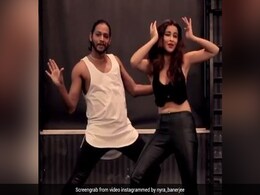 मेल्विन लुइस संग टीवी एक्ट्रेस ने 'लव मेरा हिट हिट' सॉन्ग पर किया धमाकेदार डांस- देखें Video मेल्विन लुइस संग टीवी एक्ट्रेस ने 'लव मेरा हिट हिट' सॉन्ग पर किया धमाकेदार डांस- देखें Video