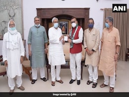 बिहार के पूर्व डीजीपी गुप्तेश्वर पांडे जेडीयू में हुए शामिल, हाल ही में लिया था वीआरएस बिहार के पूर्व डीजीपी गुप्तेश्वर पांडे जेडीयू में हुए शामिल, हाल ही में लिया था वीआरएस
